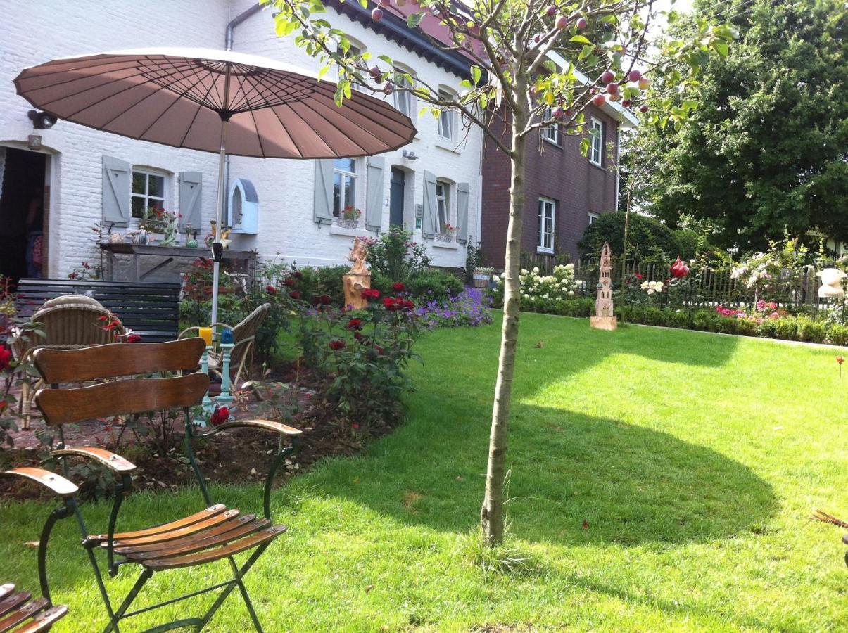 Puurteuven B&B Tussen Kunst En Natuur Fourons Extérieur photo